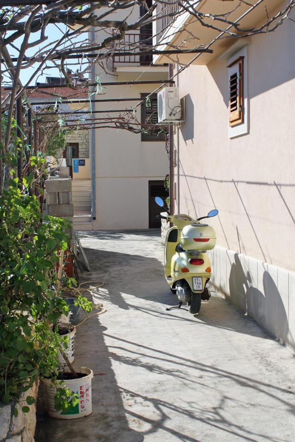 Apartments With A Parking Space Supetar, Brac - 6037 Exterior foto